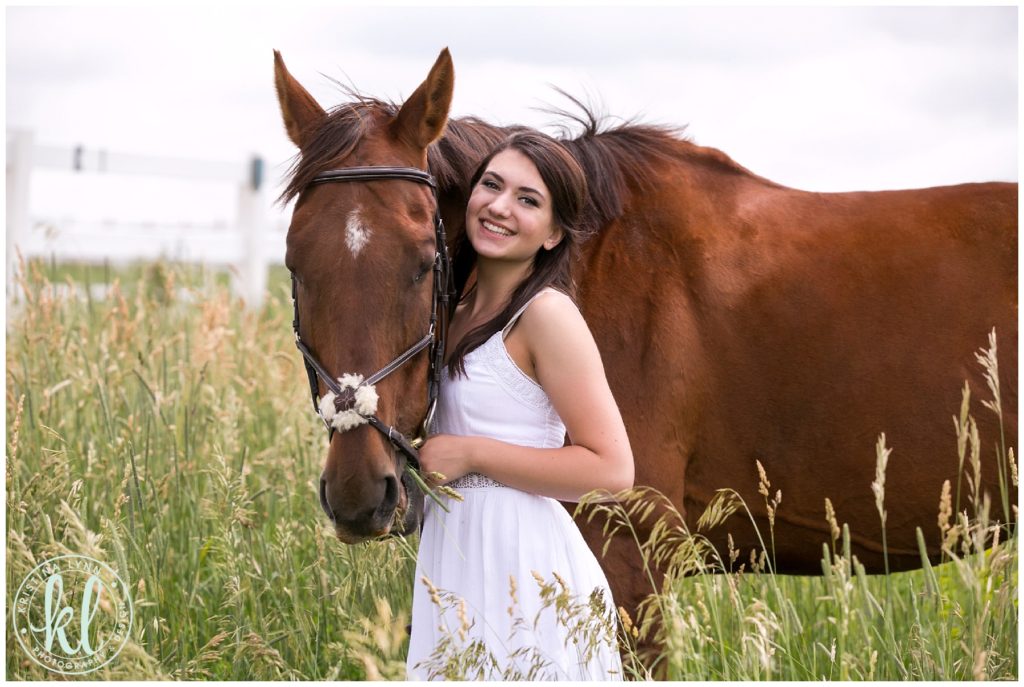 Emma | Senior Photos at a Horse Farm on the Colorado Front Range